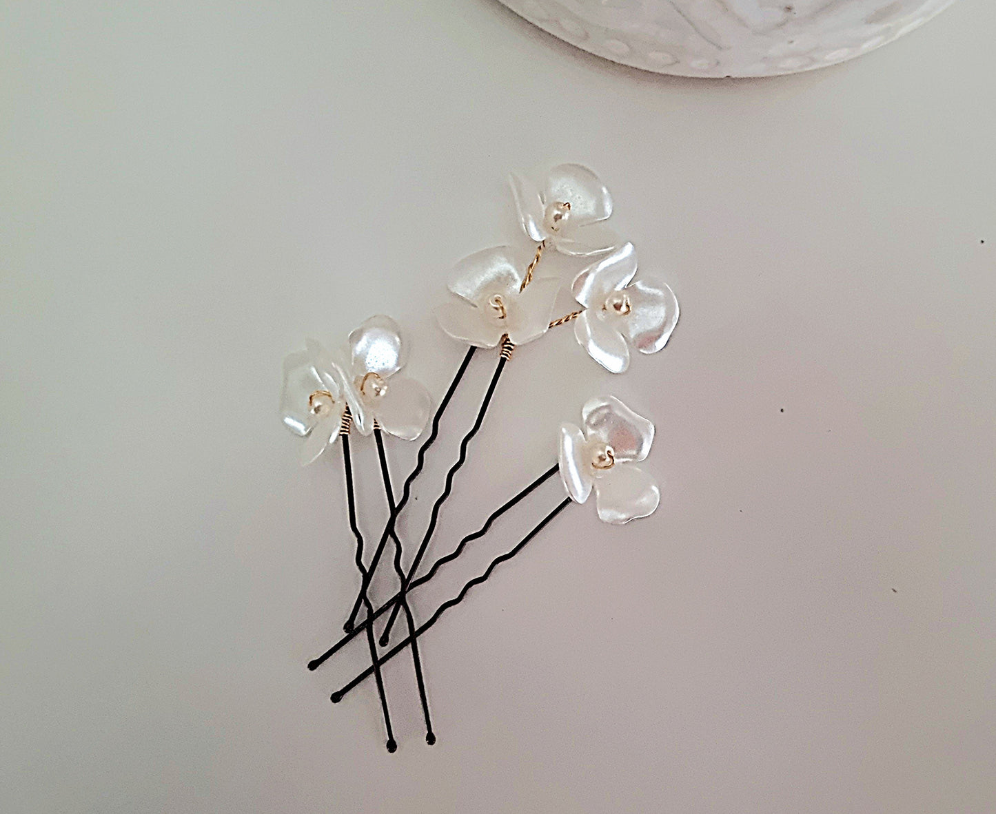ANYA | Floral hair pins
