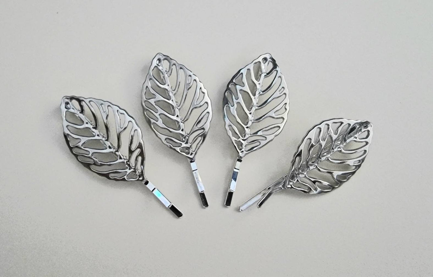 NINA | leaf hair slides