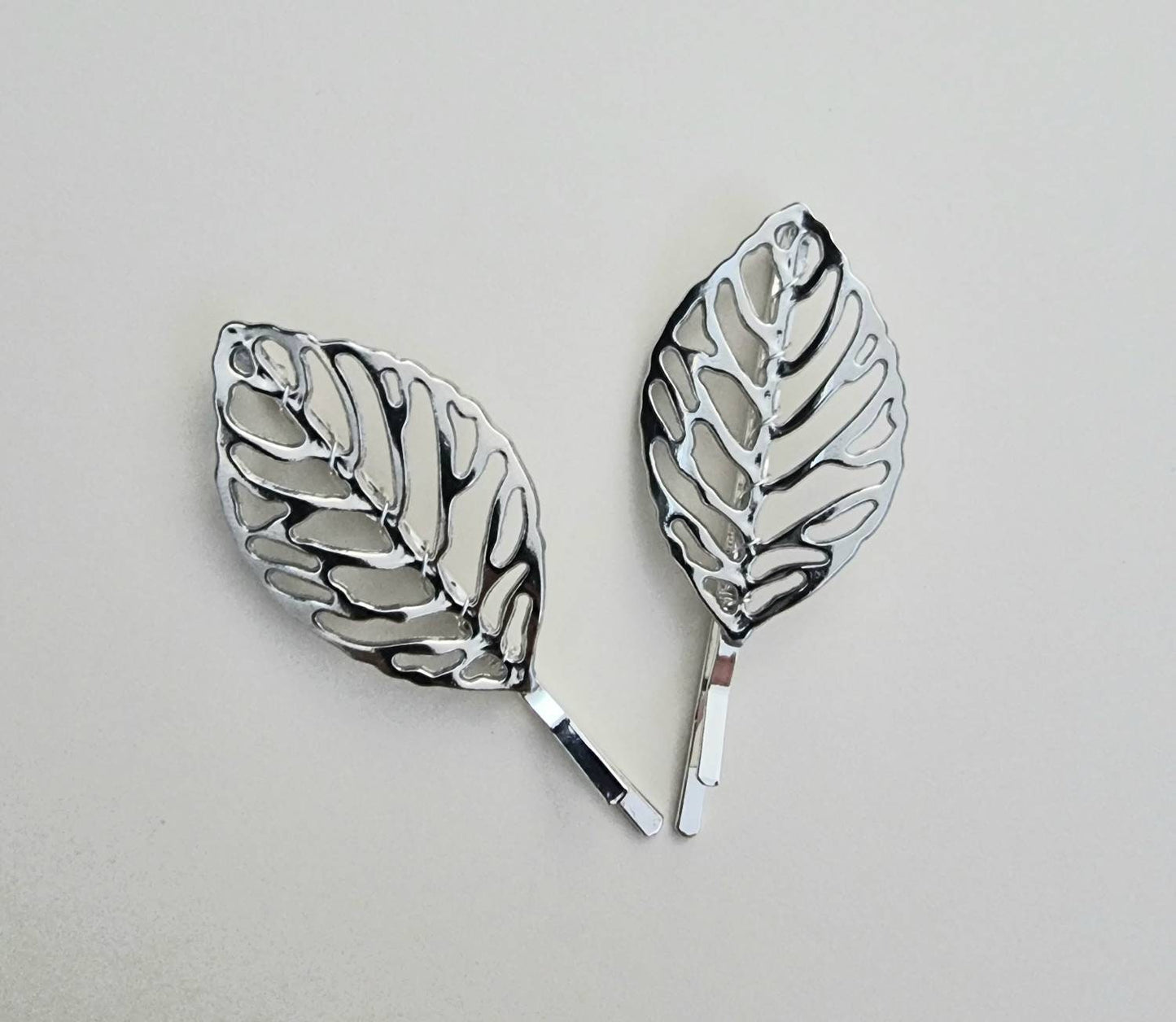 NINA | leaf hair slides